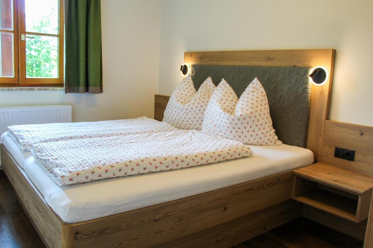 Bio Bauernhof Vorderoberlehen Hotel เวอร์เฟนแวง ภายนอก รูปภาพ